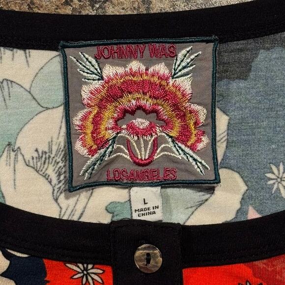 Johnny Was Top 3/4 Sleeve Floral Henley Boho Cottage Maximalist Red Black Large - Picture 3 of 7